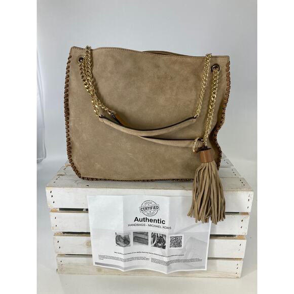 MICHAEL KORS, LARGE TAN SUEDE SHOULDER BAG WITH TASSEL - Picture 1 of 16